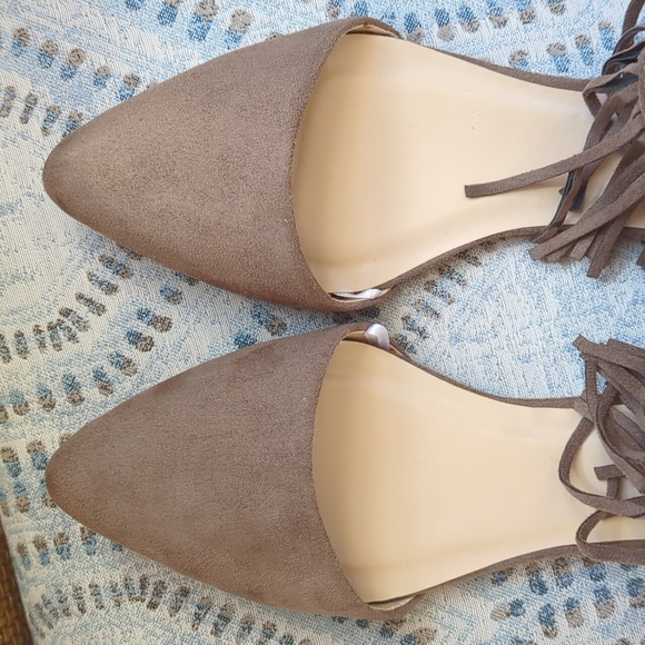 Charlotte Russe Fringe Ankle Faux Suede Pointy Toe Flat Shoes 10 Brown - Picture 10 of 16